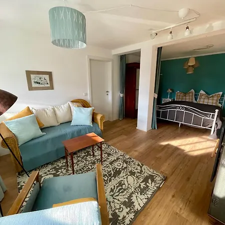 Little Mountain Monarch - Cozy Hideaway Apartman *